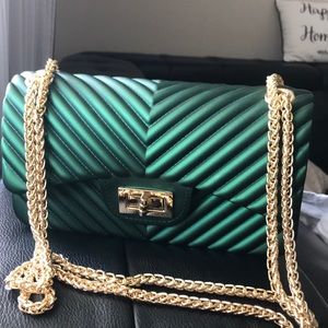 Emerald green high class looking shoulder bag